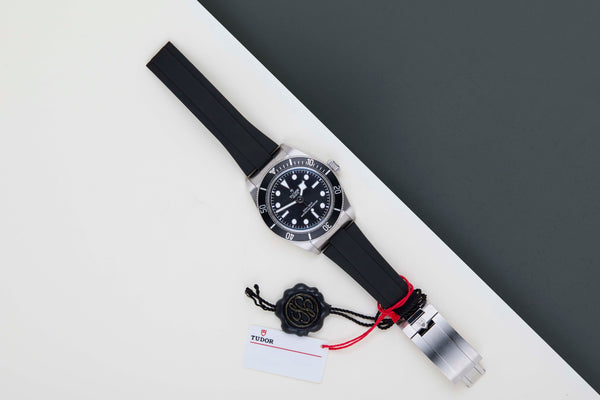 Black Bay 41 'Black Dial - Rubber'