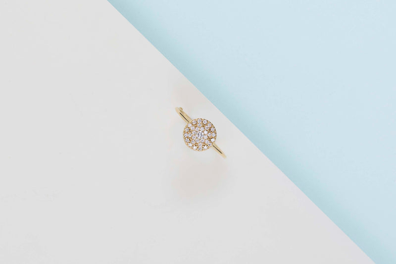 18ct. Yellow Gold Ring - Diamonds - Size 54
