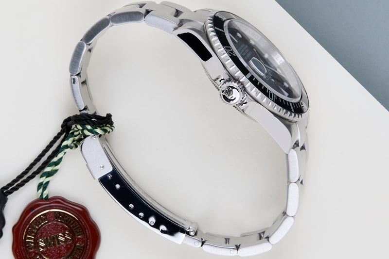 Submariner Date 'Black Dial - RRR - M-Serial'