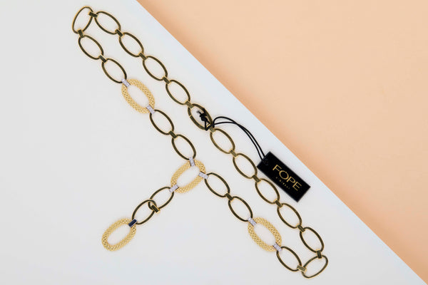 18ct. Yellow Gold Necklace & 0.21ct. Diamonds - 44 CM