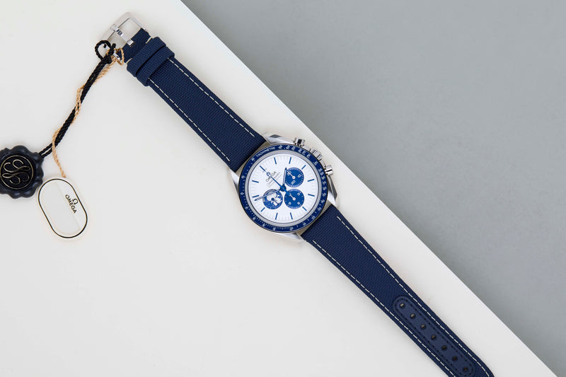 Speedmaster Professional Moonwatch 'Silver Snoopy Award'