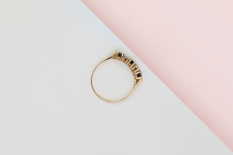 14ct. Yellow Gold Ring - Sapphire & Diamonds - Size 56