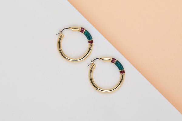 18ct. Yellow Gold Earrings - Enamel