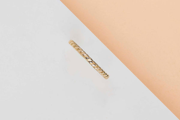 18ct. Yellow Gold Ring - Size 54