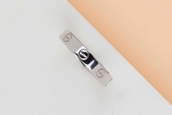 Love Ring Small - White Gold - Size 54 - B