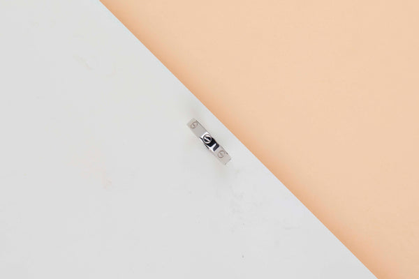 Love Ring Small - White Gold - Size 54 - B