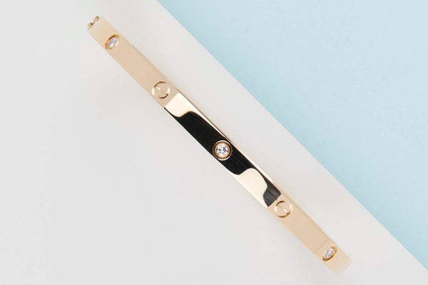 Love Bracelet Small Yellow Gold & 6 Diamonds - Size 16 - B&P