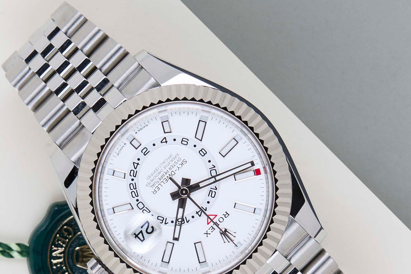 Sky-Dweller 'White Dial - Jubilee'
