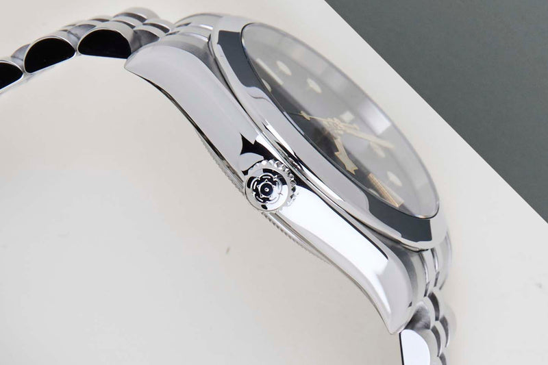 Black Bay One 36 'Anthracite Dial'