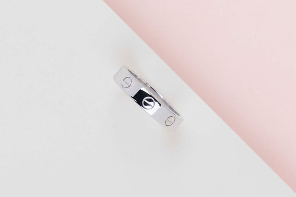 Love Ring Small - White Gold - Size 51 - B&P