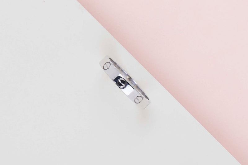 Love Ring Small - White Gold - Size 58 - B&P