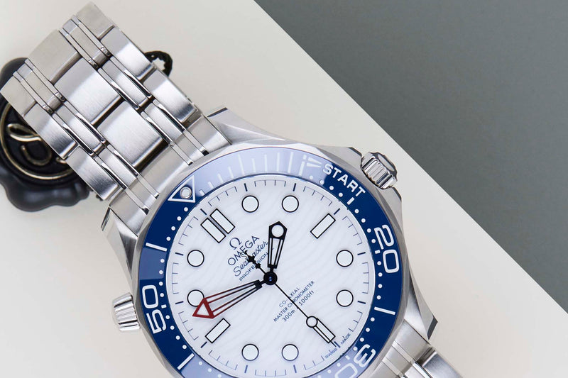 Seamaster Diver 300M 'White Wave Dial - America's Cup'