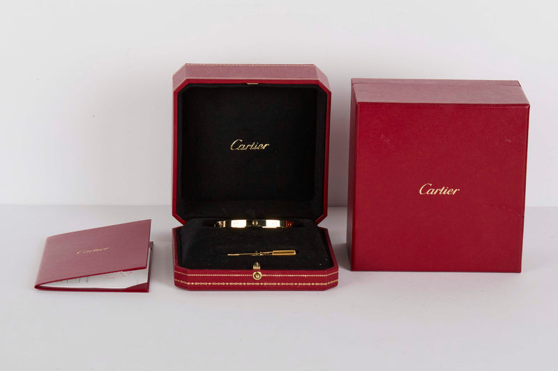 Love Bracelet Medium - Yellow Gold - Size 17 - B&P