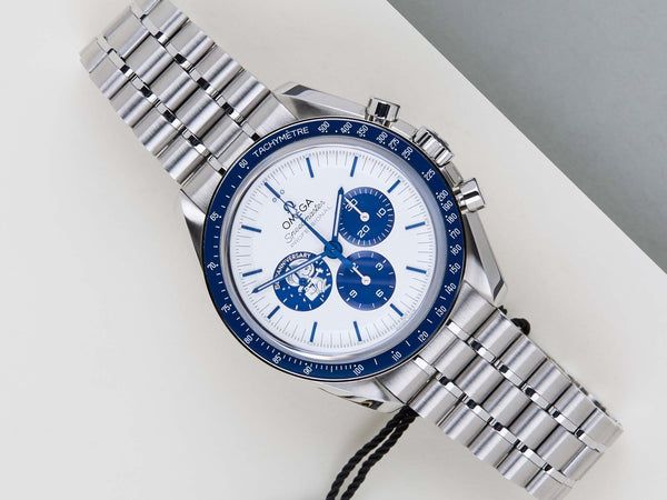 Speedmaster Professional Moonwatch 'Silver Snoopy Award'