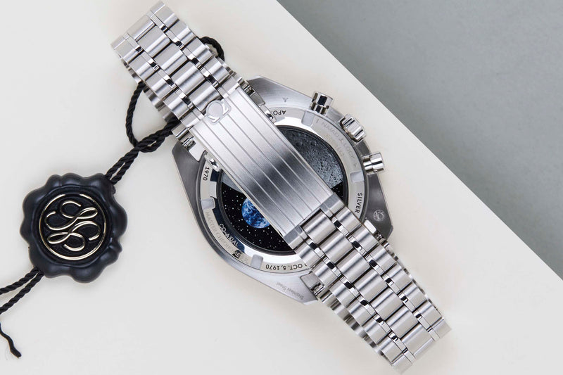Speedmaster Professional Moonwatch 'Silver Snoopy Award'