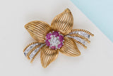 Brooche - 18ct. Yellow & White Gold - Rubies & Diamonds - 4 x 3 CM