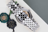 Land-Dweller 40 'White Honeycomb Dial'