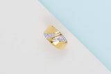 18ct. Yellow & White Gold Ring - Diamonds - Size 59