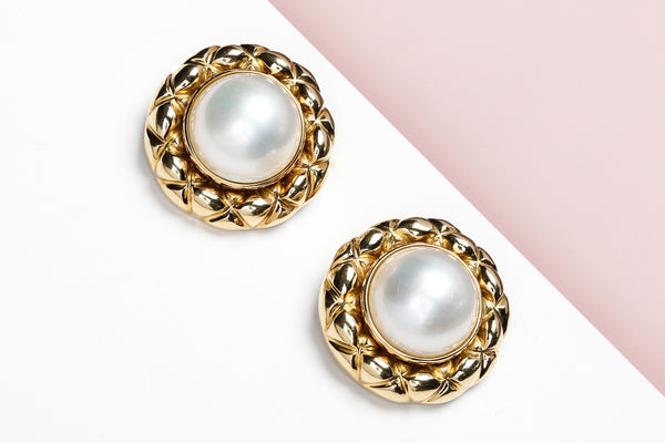 18 ct. Yellow Gold Pearl Earrings