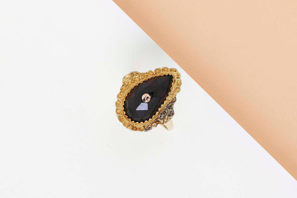 14 ct. Yellow Gold ring - Garnet