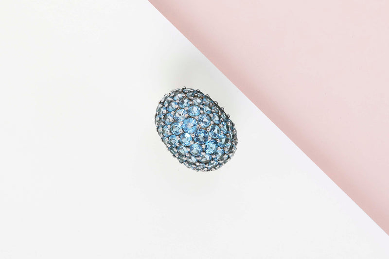 18 ct. White Gold Ring - Light Blue Topaz