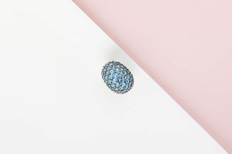 18 ct. White Gold Ring - Light Blue Topaz