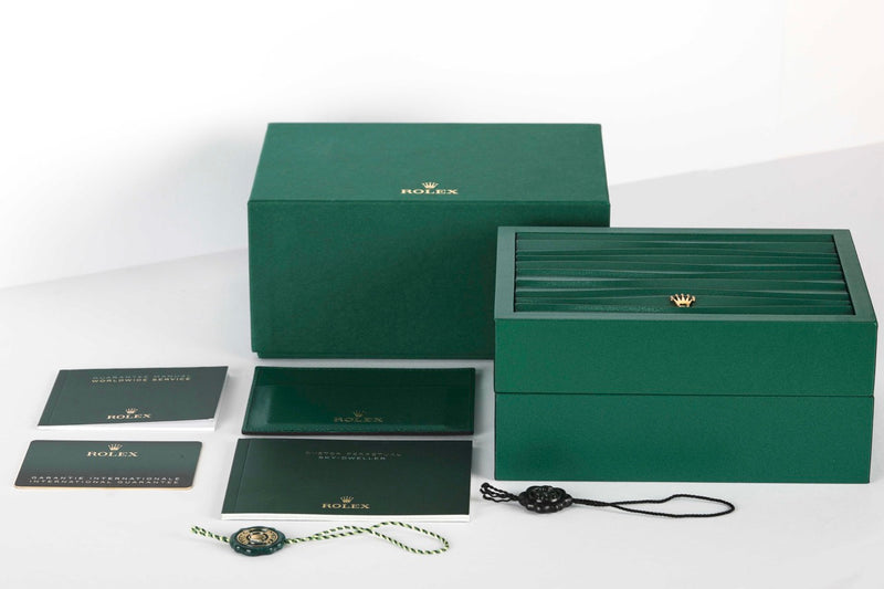 Sky-Dweller 'White Dial - Jubilee'