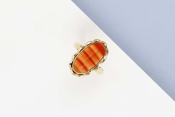 14 CT. Yellow Gold Ring - Agate