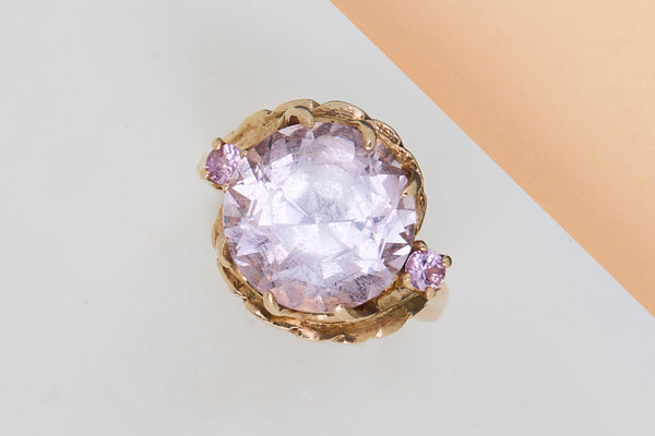 14 ct. Yellow Gold Ring - Amethyst - Size 54