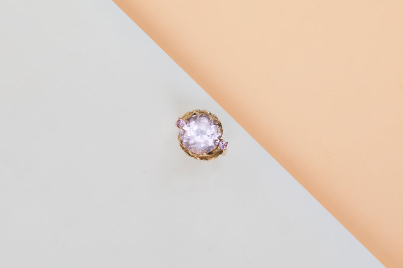 14 ct. Yellow Gold Ring - Amethyst - Size 54