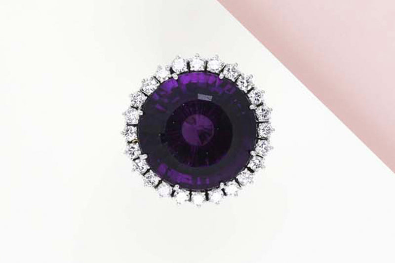 18ct. White Gold Ring - Size 59 - Amethyst - 24 Diamonds
