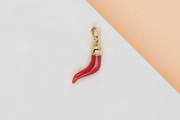 18ct. Yellow Gold Pendant - Bloodcoral