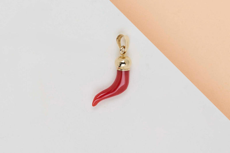 18ct. Yellow Gold Pendant - Bloodcoral
