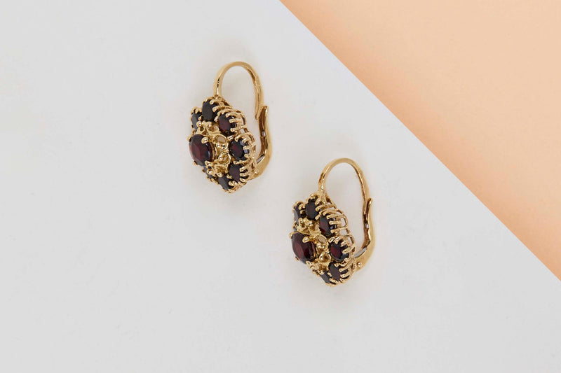 18ct. Yellow Gold Earrings - Garnet
