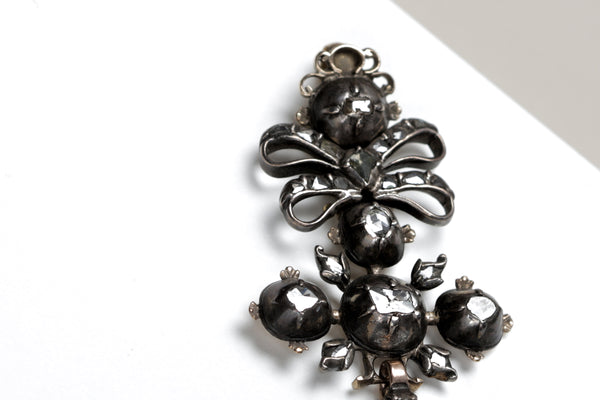Silver Pendant - Diamond