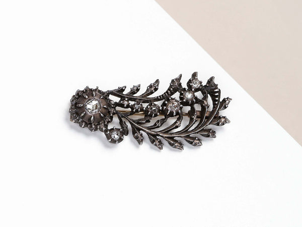 Silver Broche - Diamond